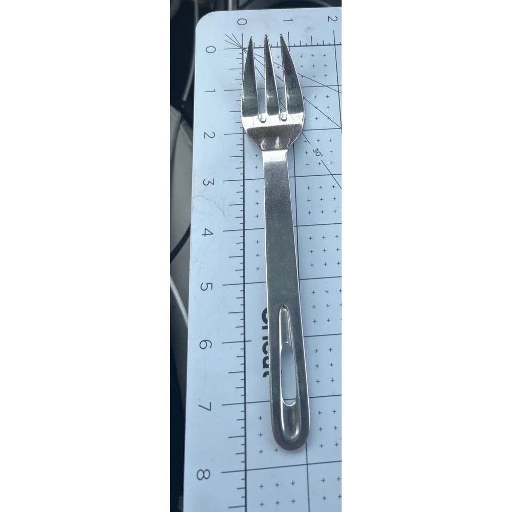 CAMBRIDGE STAINLESS STEEL KOREA MODERNA PATTERN PIERCED HANDLE PLACE FORK 🍽